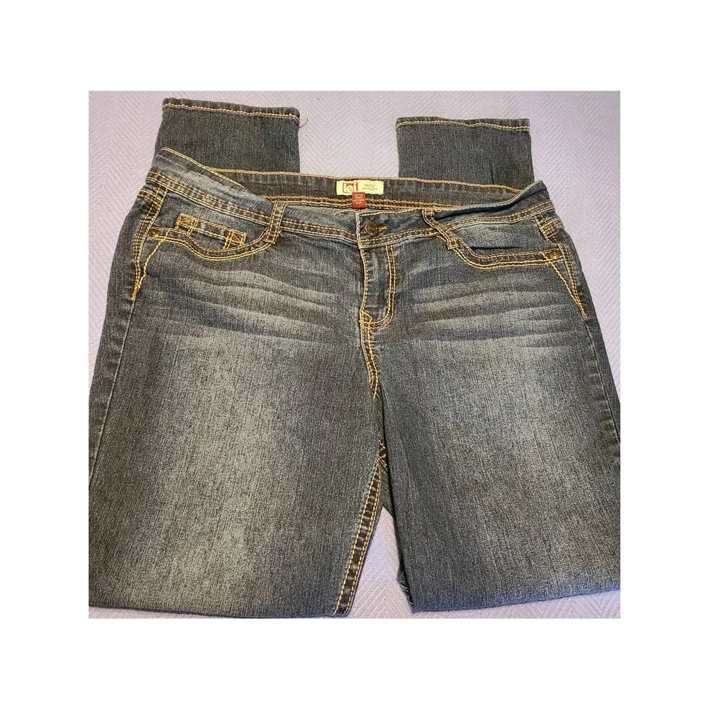 L.e.i. Skinny Jeans Women's Size 17 Denim Low Rise Regular Fit Embroidered (AA7)